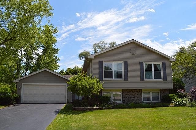 1st image of 697 Morning Glory Ln