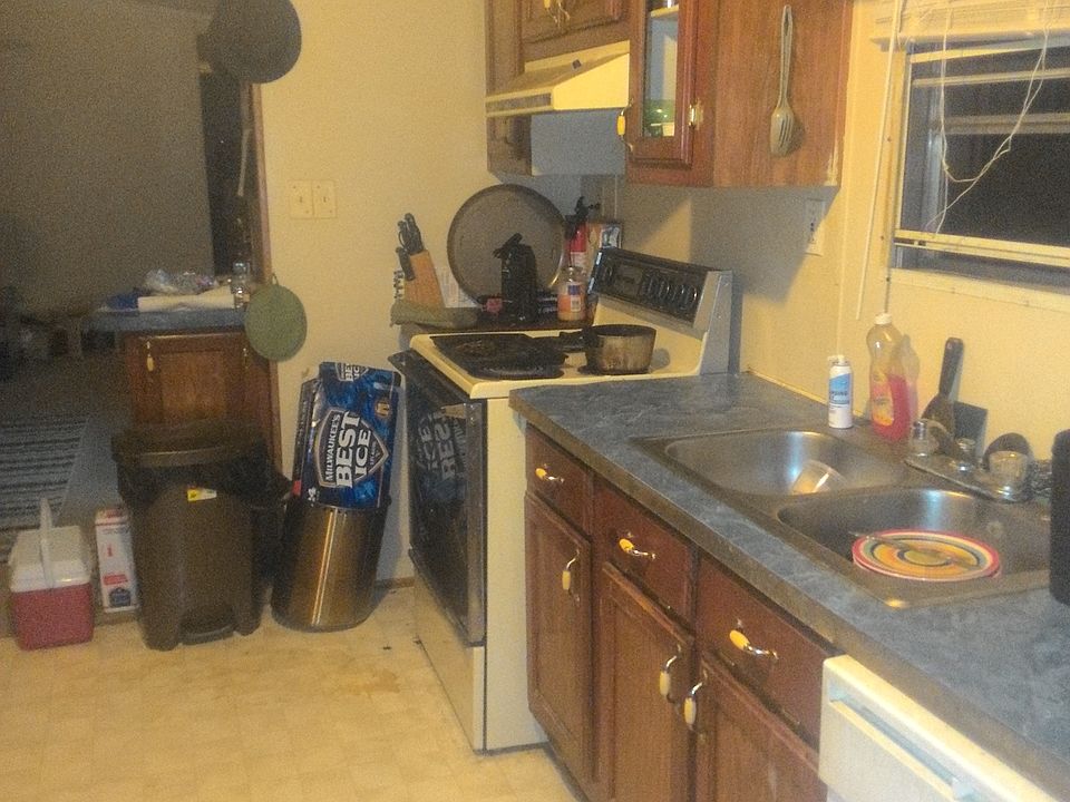 1st image of 120 Deer Trace Dr