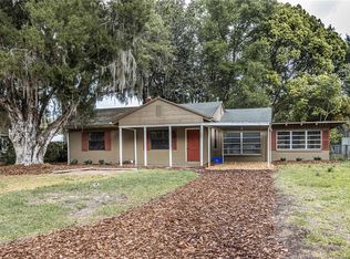709 Mission Dr, Wildwood, FL 34785