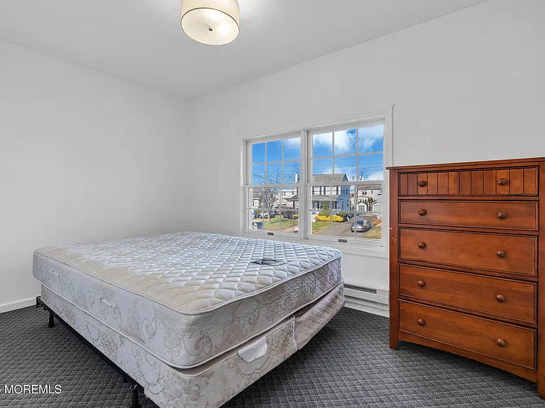 3 Royal Pl — Photo 16