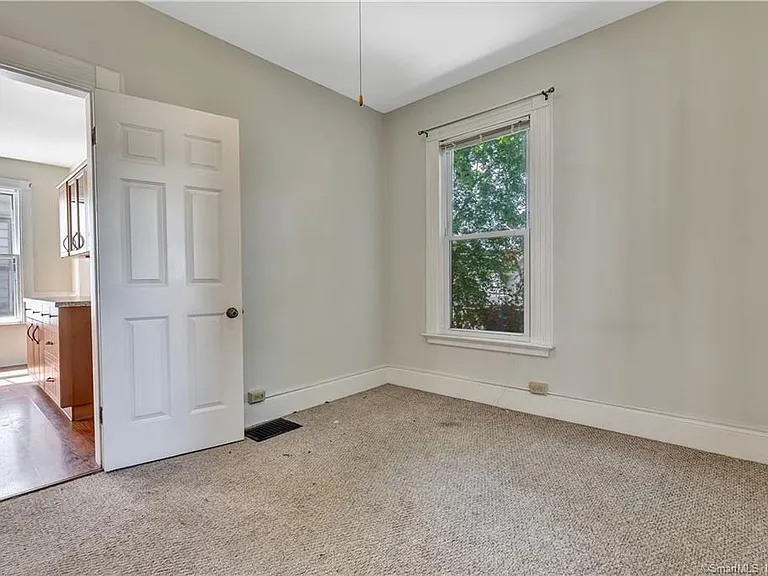 28 Edwards St #2 — Photo 21