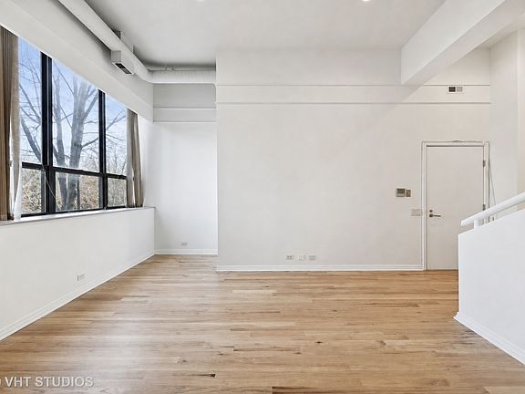 2nd image of 1317 W Belden Ave #F2