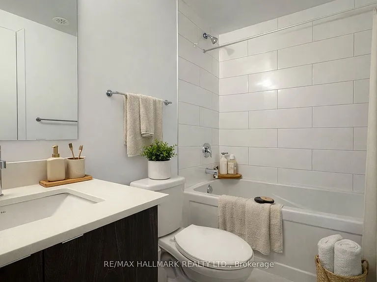 51 Jefferson Side Rd #120 — Photo 6