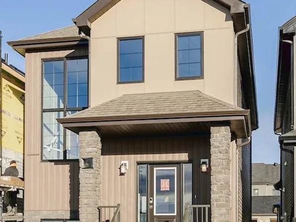 1 Clichy Close, Saint Albert, AB T8T 2E3