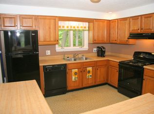 275 Hillside Dr, Henniker, NH 03242