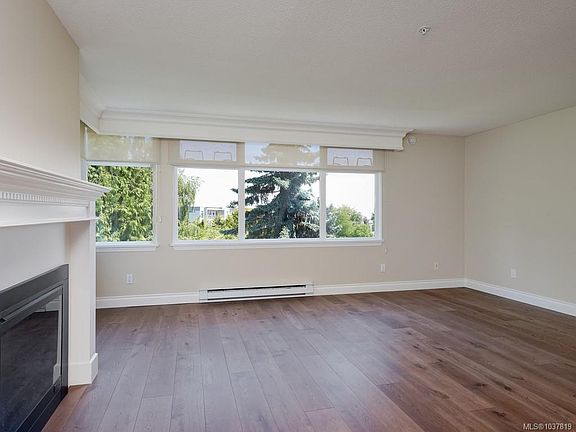 5th image of 5110 Cordova Bay Rd #409