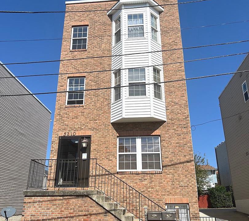 1st image of 5210 3rd St SE #F