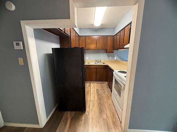 5th image of 1820 E Kings Hwy APT 28