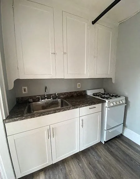 145 Main St — Photo 6