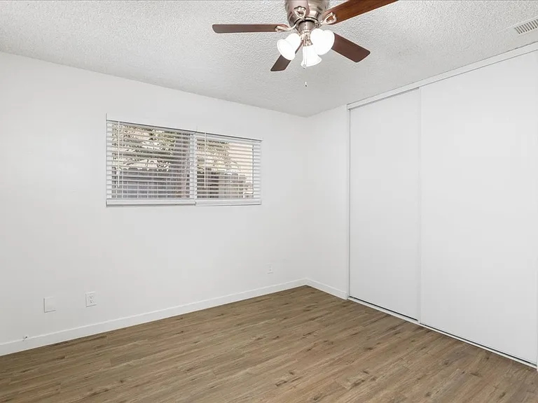 1309 S Juniper St — Photo 17