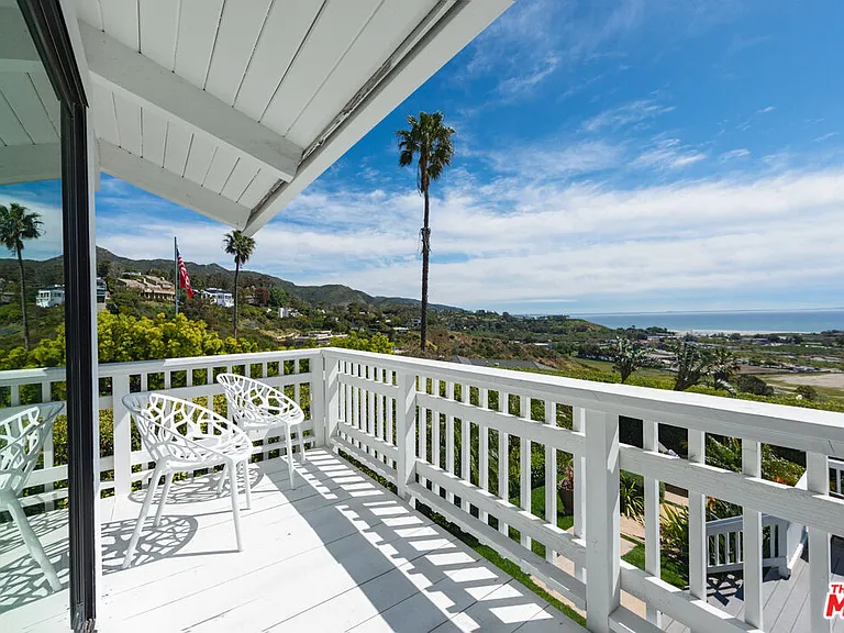 23901 Malibu Knolls Rd — Photo 34