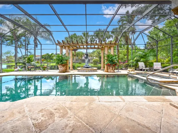 481 Crestwood Ln, Naples, FL 34113