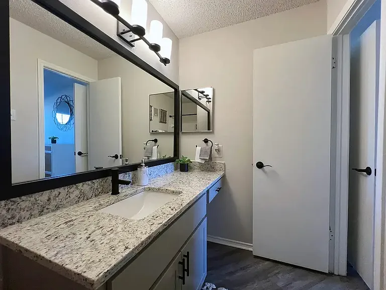 Ashwood Park Apartments — Photo 20