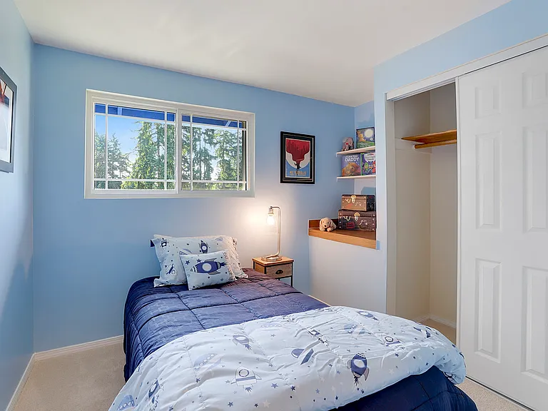 12116 NE 137th Pl — Photo 13