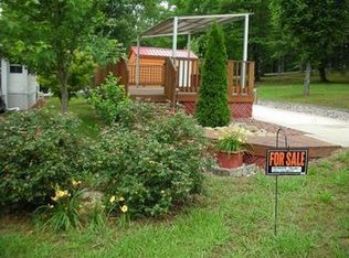 151 Stag Leap Dr, Cleveland, GA 30528