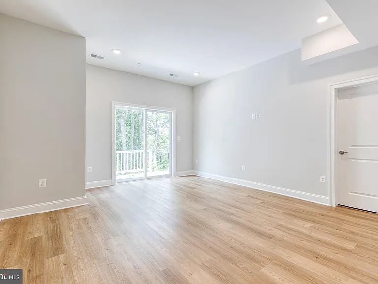 610 Echo Cove Dr — Photo 44