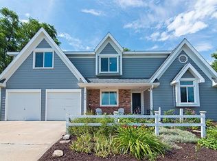 4404 Wimbledon Dr, Lawrence, KS 66047