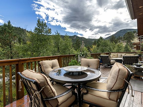 Large main deck w views