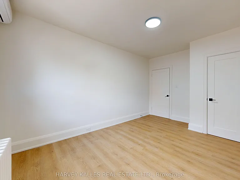 1216 Avenue Rd #2 — Photo 18