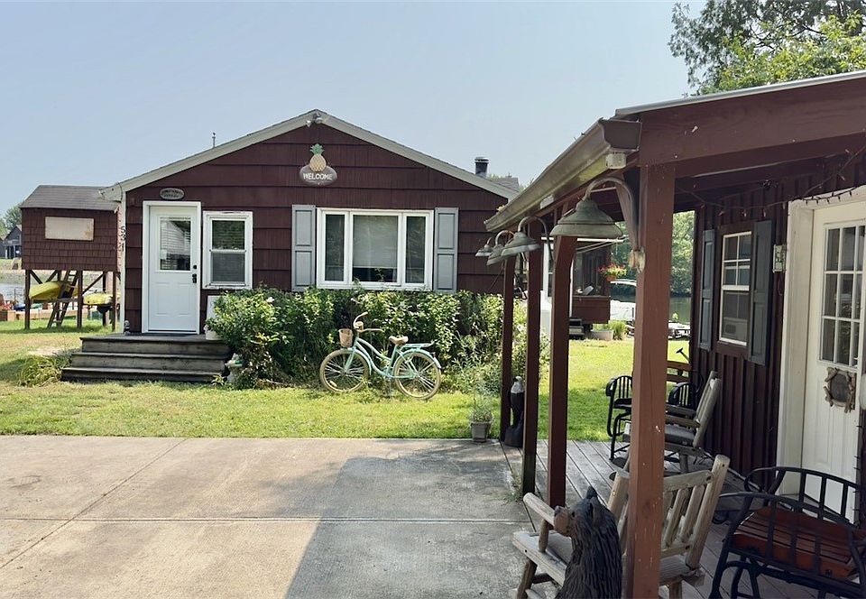 1st image of 53 Hickory Ln #12