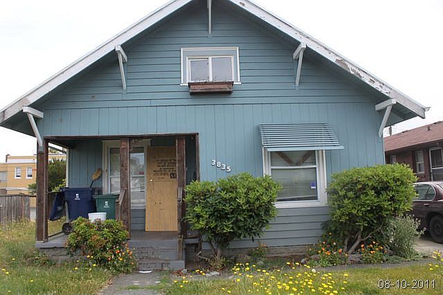 1st image of 3835 S Park Ave