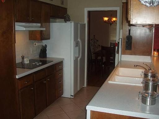 2nd image of 3634 LAKEFIELD DR