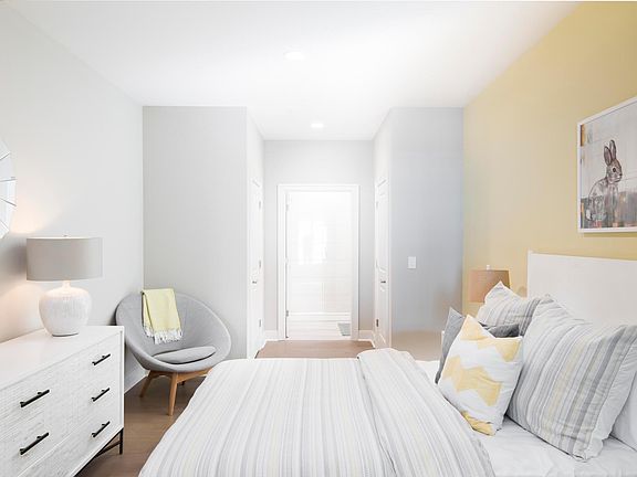 3rd image of 204 N 16th St #142