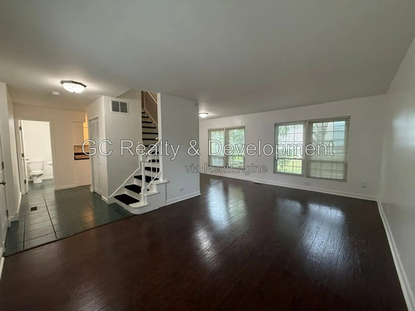 4 bed, 2.0 bath, 1787 sqft, $2,200 — Photo 2