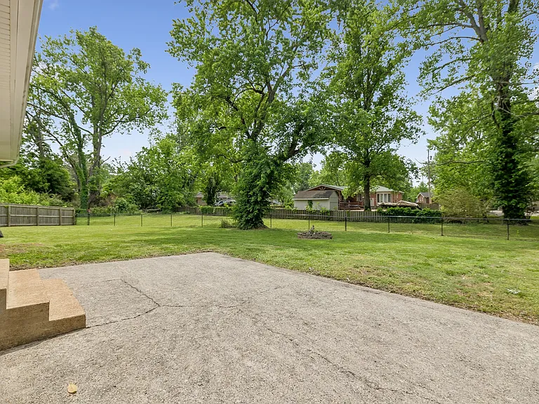 5020 Suter Ct — Photo 37