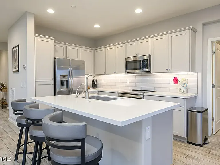 17656 E Chevelon Canyon Cir — Photo 7