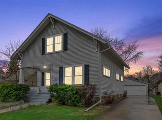 733 S Fairview St, Appleton, WI 54914