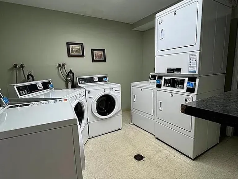 1265 Bodwell Rd #1B — Photo 23