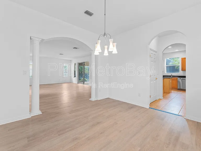 10886 Cory Lake Dr — Photo 6