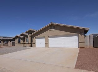 7586 E 41st St, Yuma, AZ 85365