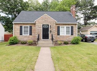 101 Walker St, Manchester, CT 06040