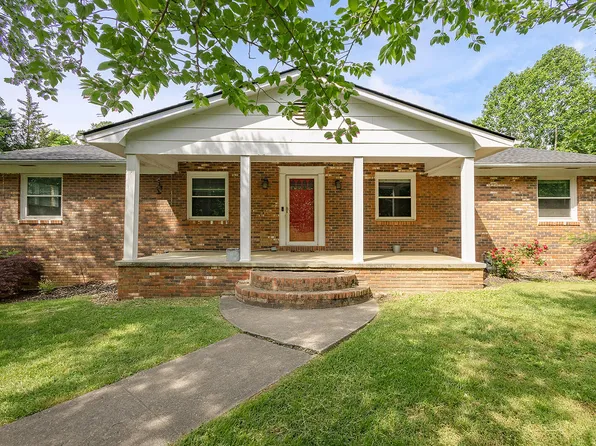 8205 Cricket Rd, Powell, TN 37849