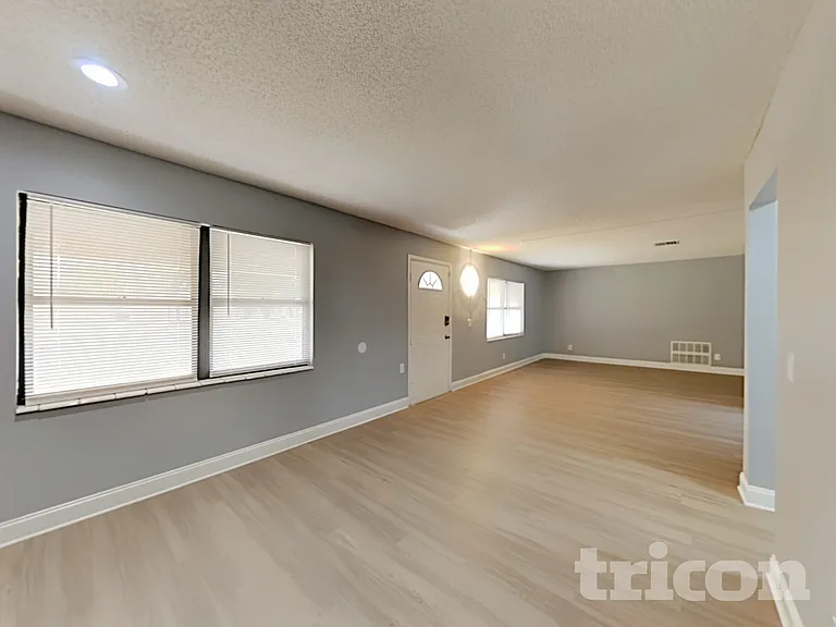 4905 Leprechaun Way — Photo 6