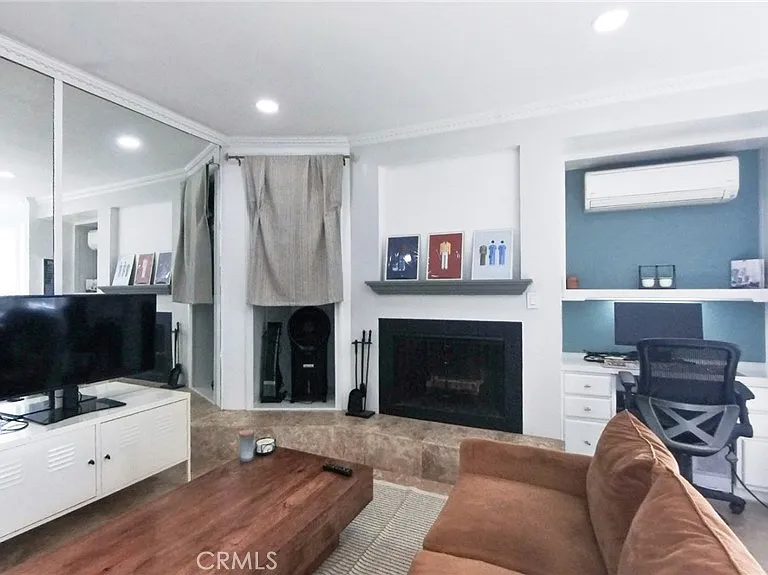 2575 E 19th St #17 — Photo 37