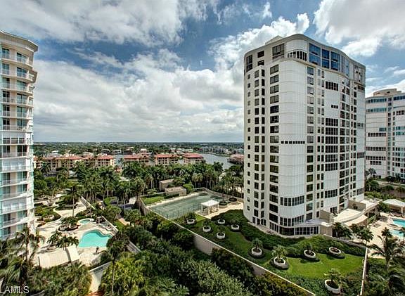 3rd image of 4251 Gulf Shore Blvd N APT 12B