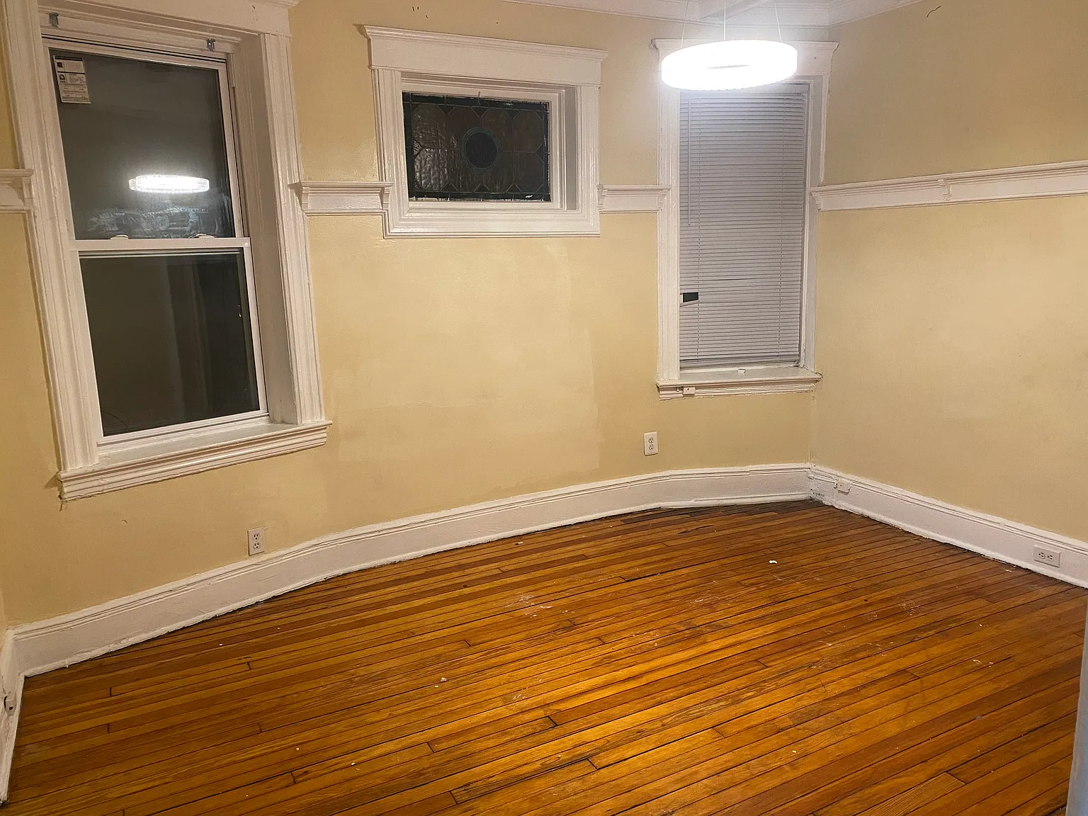 3 bed, 1100 sqft, $820 — Photo 1