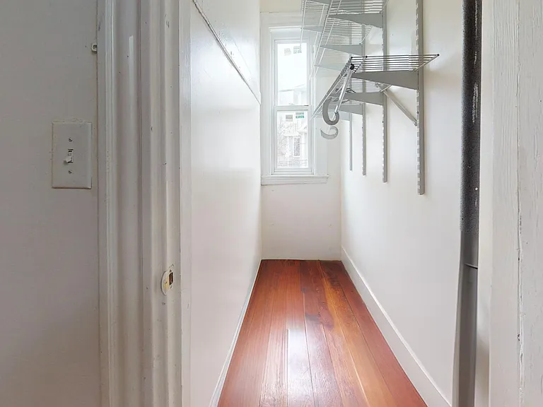 19 Newport St — Photo 41