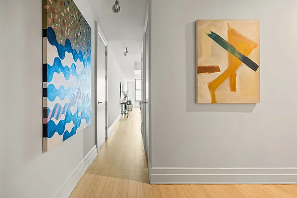 Entry / hallway, photo 1