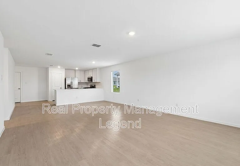 216 Asterwood Ln — Photo 24