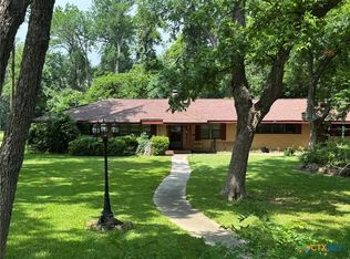 3221 W Avenue R, Temple, TX 76504