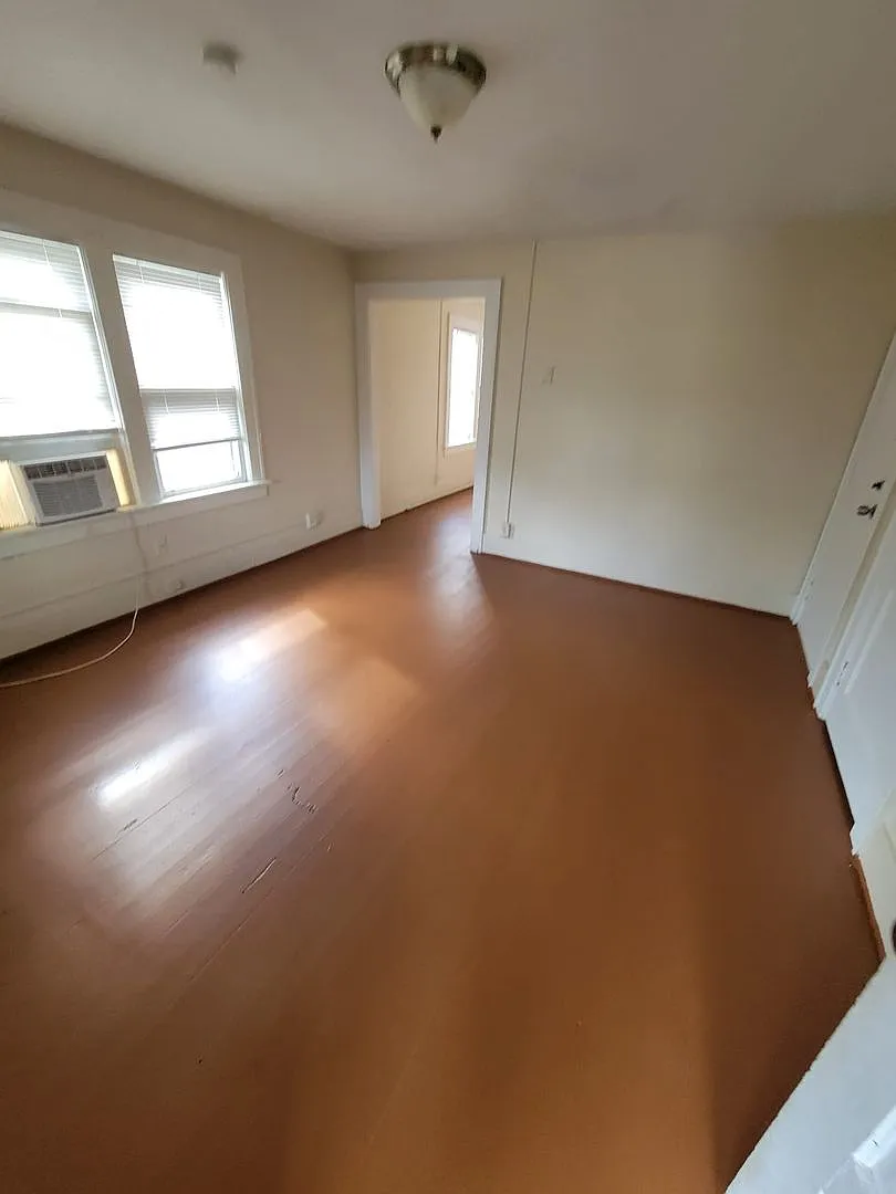 Ndr Capital Group- 212 S Oleander Ave — Photo 4