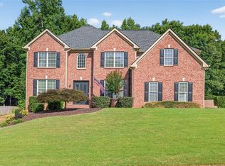 202 Prestwick Dr, Hoschton, GA 30548