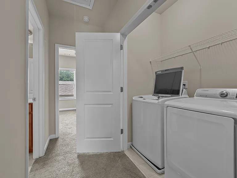 2489 Village Park Bnd — Photo 17