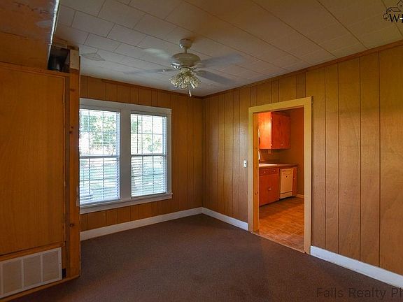 4th image of 212 N Prairie Ave
