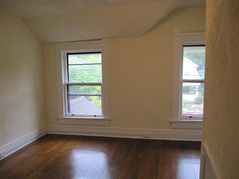 429 Spring St — Photo 8