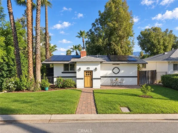 19 Sherril Ln, Redlands, CA 92373